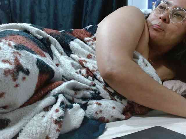 MARILYNWHANCO webcam