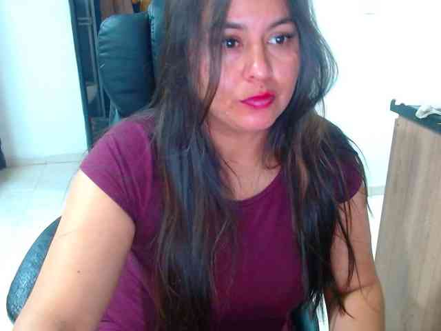 MARILYNWHANCO webcam
