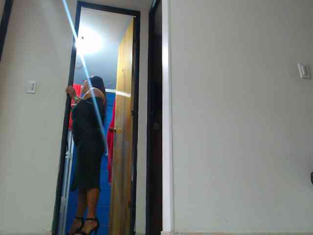 MARILYNWHANCO webcam
