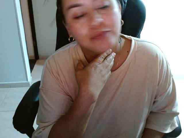 MARILYNWHANCO webcam