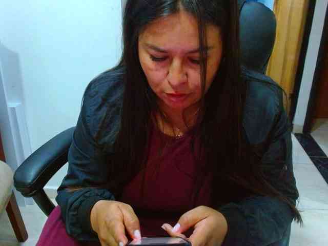 MARILYNWHANCO webcam