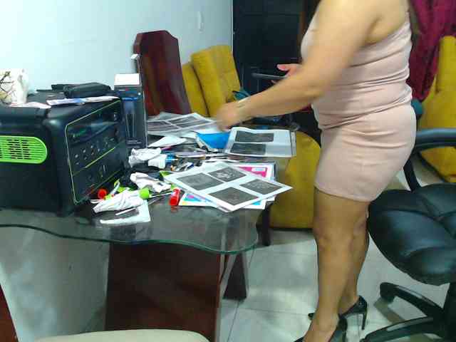 MARILYNWHANCO webcam