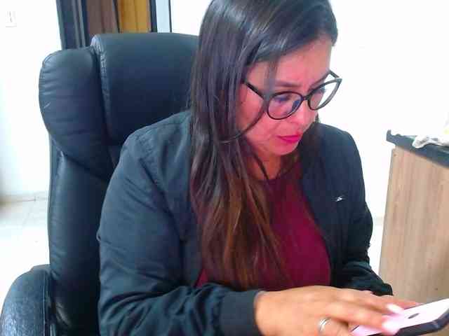 MARILYNWHANCO webcam