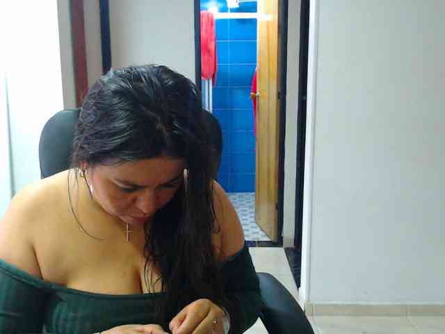 MARILYNWHANCO webcam