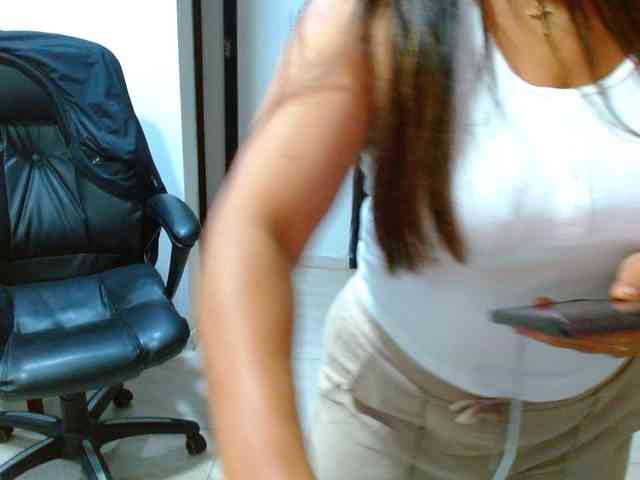 MARILYNWHANCO webcam