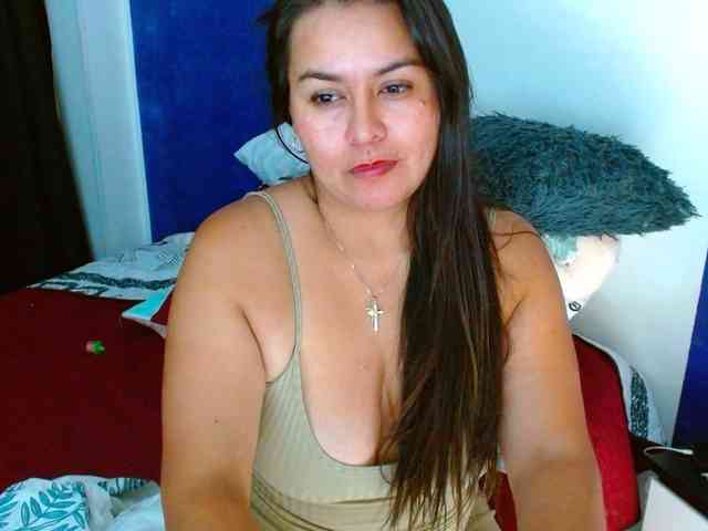 MARILYNWHANCO webcam