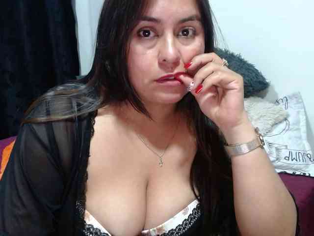 MARILYNWHANCO webcam