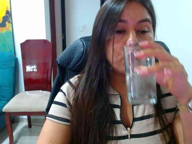MARILYNWHANCO webcam