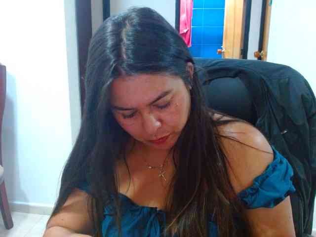 MARILYNWHANCO webcam