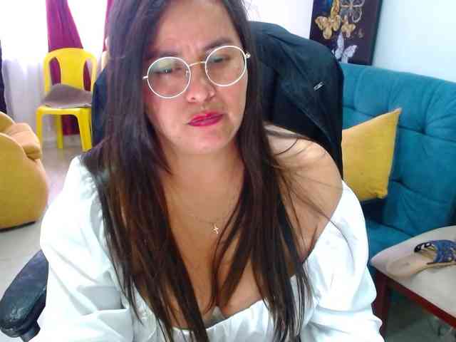 MARILYNWHANCO webcam