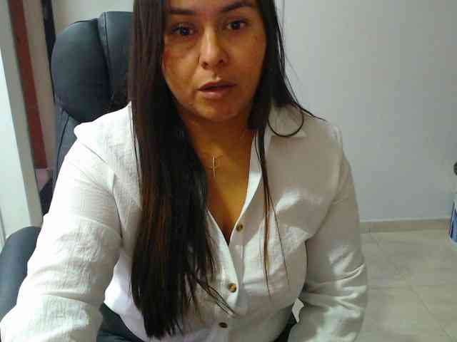 MARILYNWHANCO webcam
