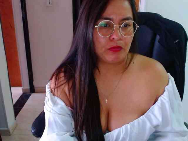 MARILYNWHANCO webcam