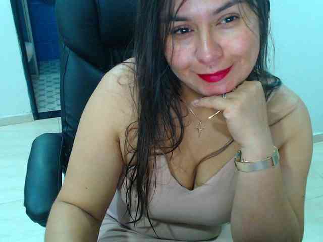 MARILYNWHANCO webcam