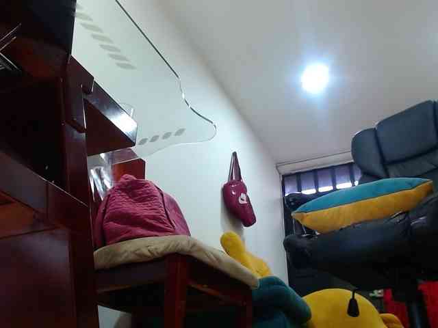 MARILYNWHANCO webcam