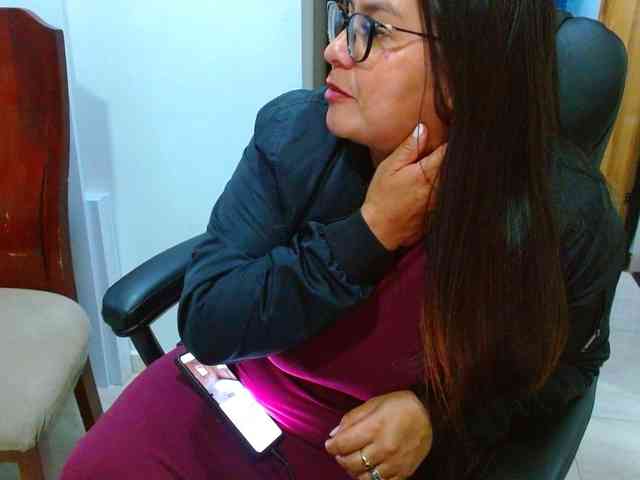 MARILYNWHANCO webcam