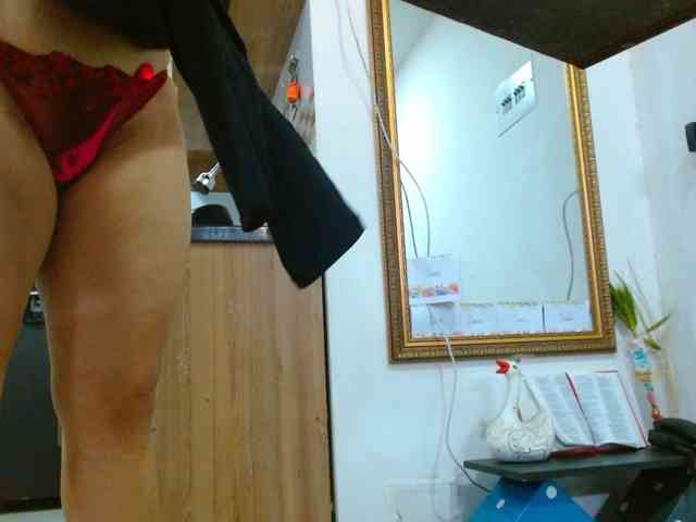 MARILYNWHANCO webcam