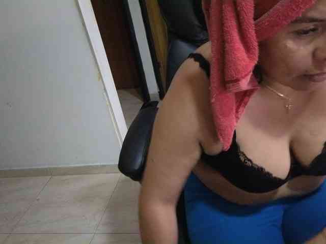 MARILYNWHANCO webcam