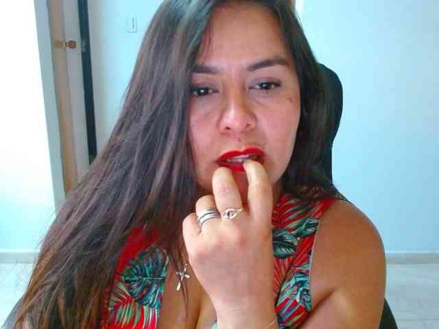 MARILYNWHANCO webcam