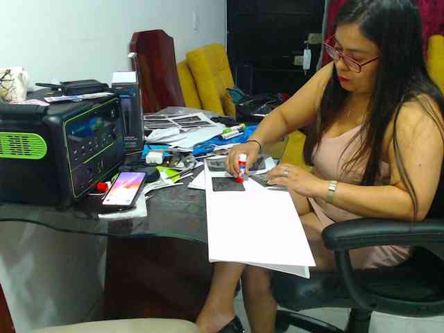 MARILYNWHANCO webcam