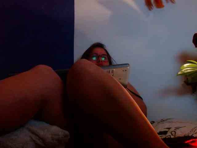 MARILYNWHANCO webcam