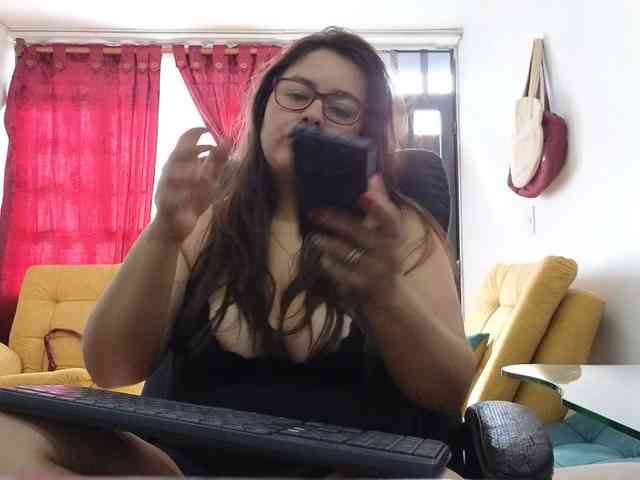 MARILYNWHANCO webcam