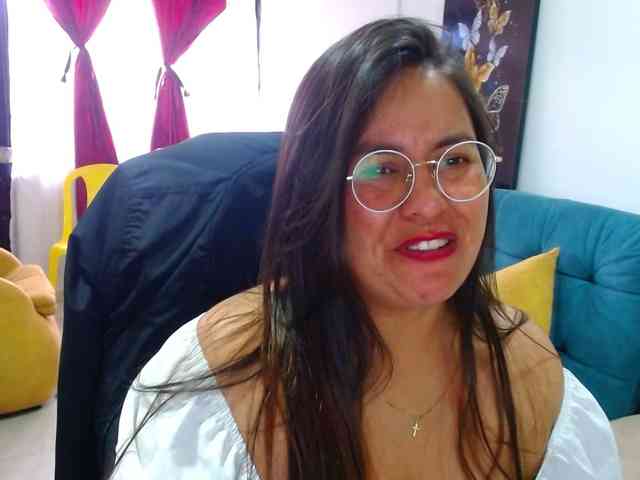 MARILYNWHANCO webcam