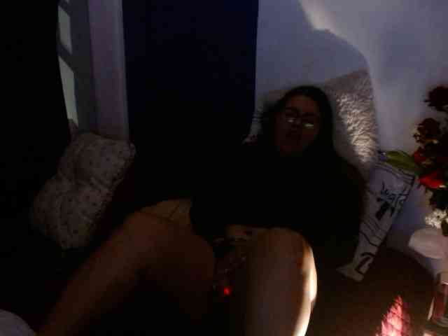 MARILYNWHANCO webcam