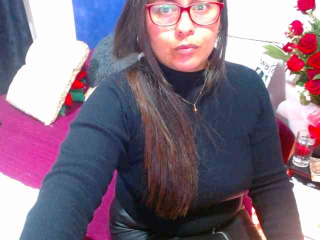 MARILYNWHANCO webcam