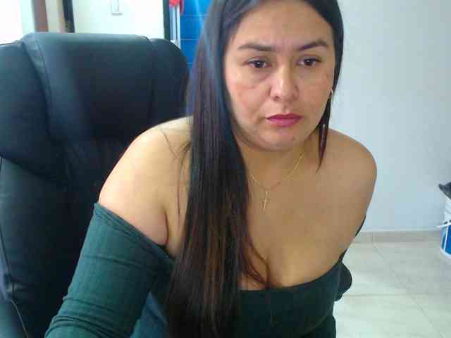 MARILYNWHANCO webcam