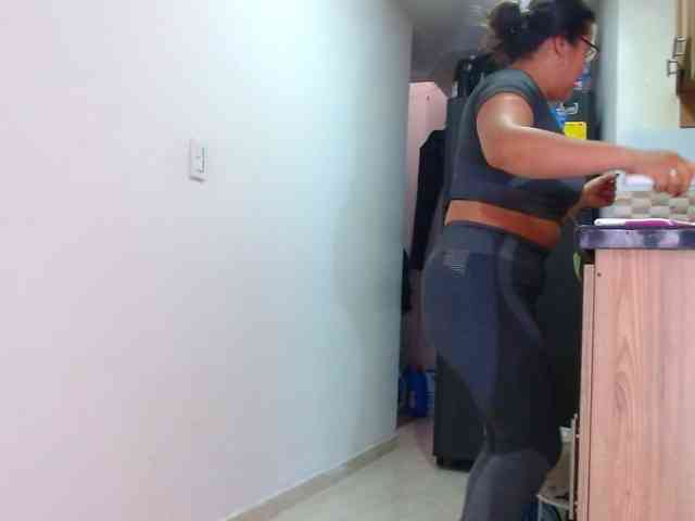 MARILYNWHANCO webcam