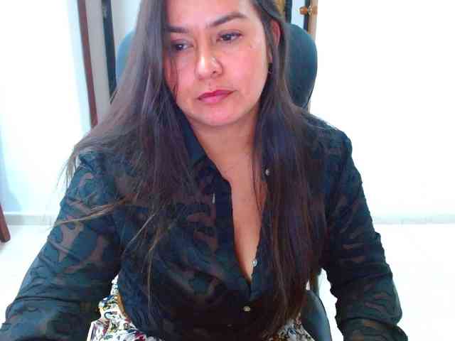 MARILYNWHANCO webcam