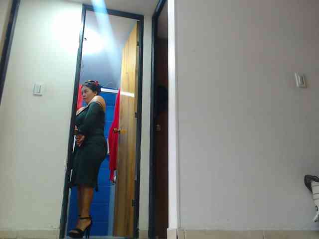 MARILYNWHANCO webcam