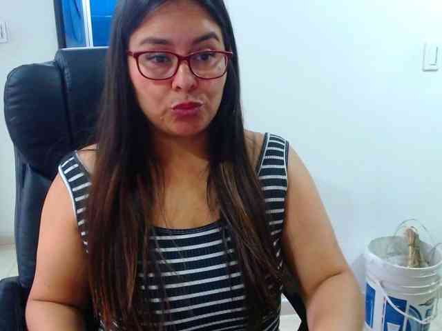 MARILYNWHANCO webcam
