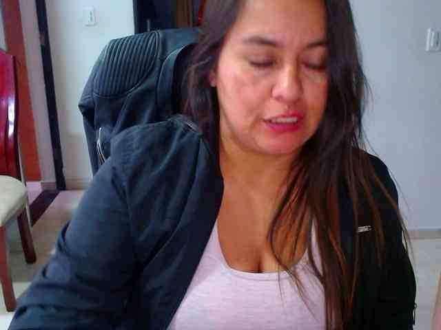 MARILYNWHANCO webcam