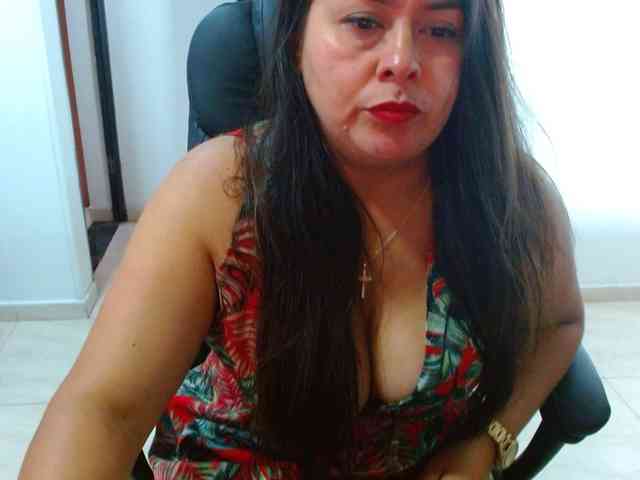 MARILYNWHANCO webcam