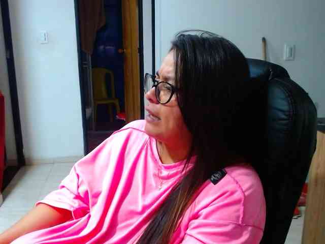 MARILYNWHANCO webcam