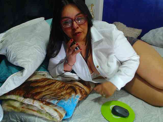 MARILYNWHANCO webcam