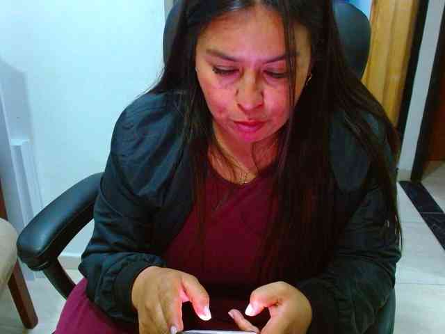 MARILYNWHANCO webcam