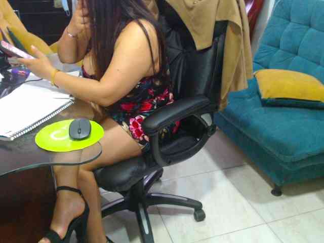 MARILYNWHANCO webcam