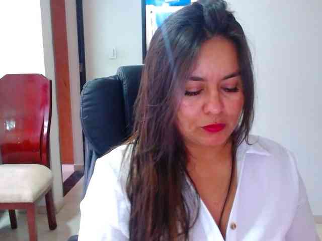 MARILYNWHANCO webcam