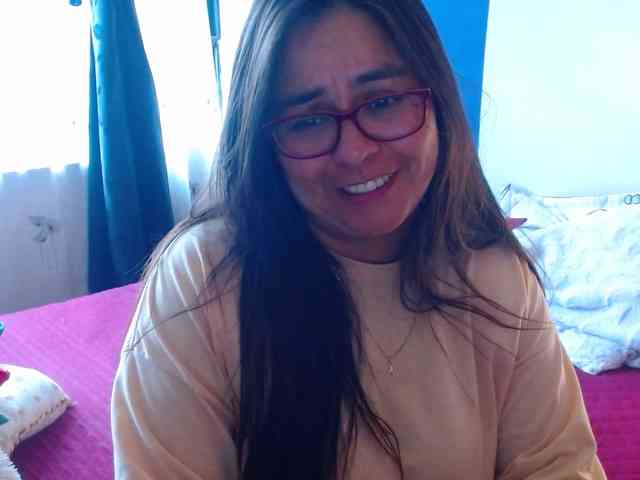 MARILYNWHANCO webcam