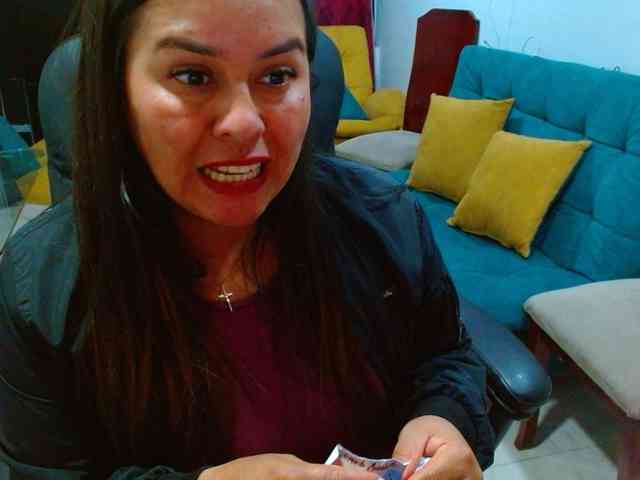 MARILYNWHANCO webcam