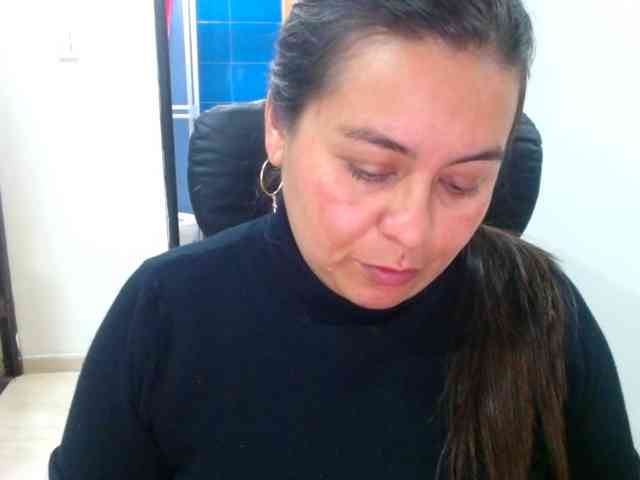 MARILYNWHANCO webcam