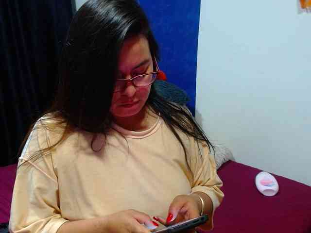 MARILYNWHANCO webcam