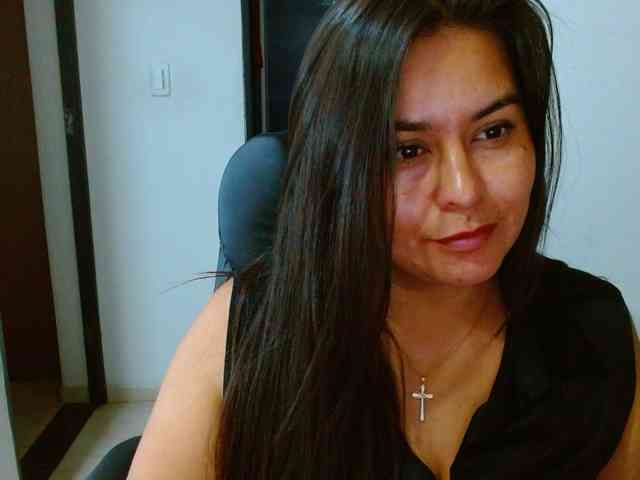 MARILYNWHANCO webcam