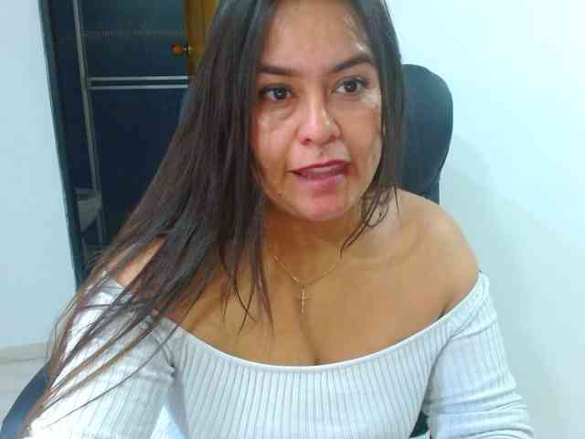 MARILYNWHANCO webcam