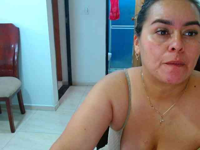 MARILYNWHANCO webcam