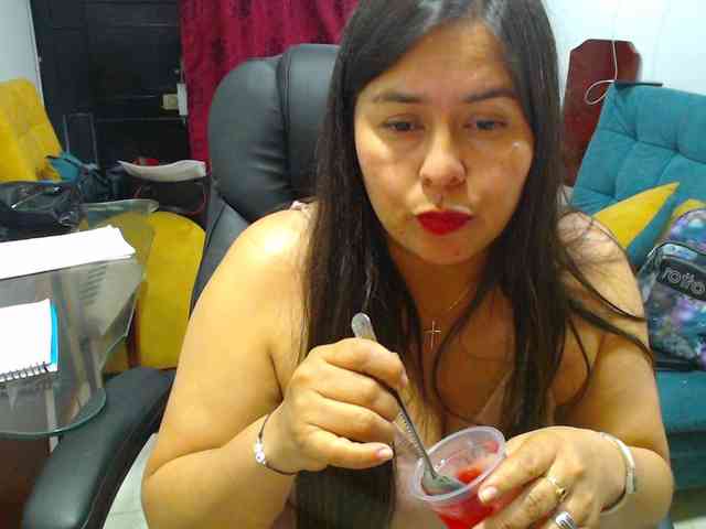 MARILYNWHANCO webcam