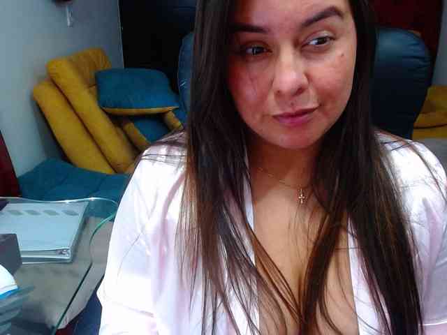 MARILYNWHANCO webcam