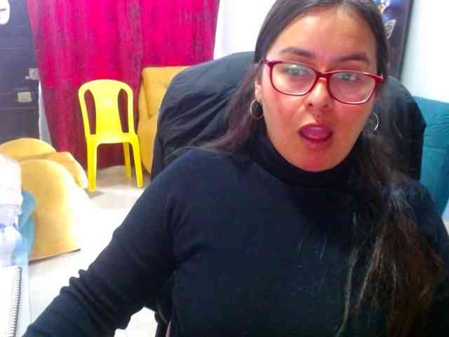 MARILYNWHANCO webcam